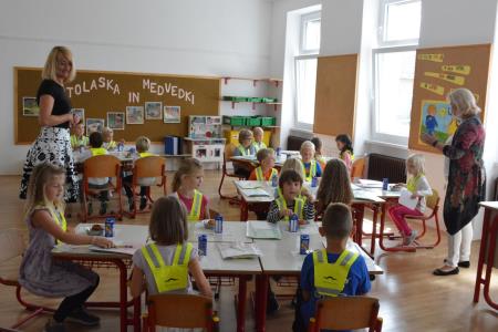 Sprejem prvošolčkov na podružničnih šolah v Stični, Temenici, Zagradcu 7